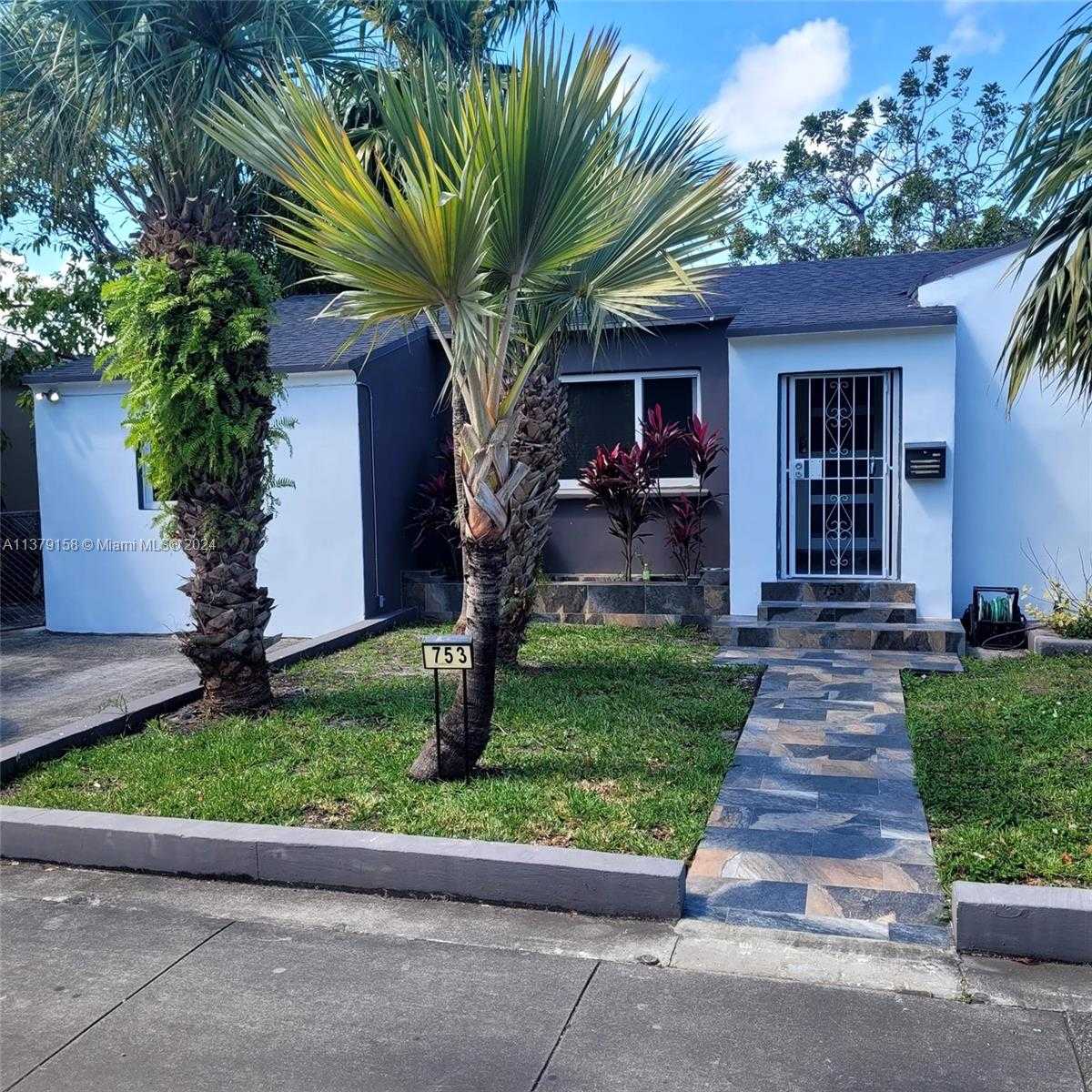 Small Image of 753 NORTH EAST 81ST ST, Miami Number 4