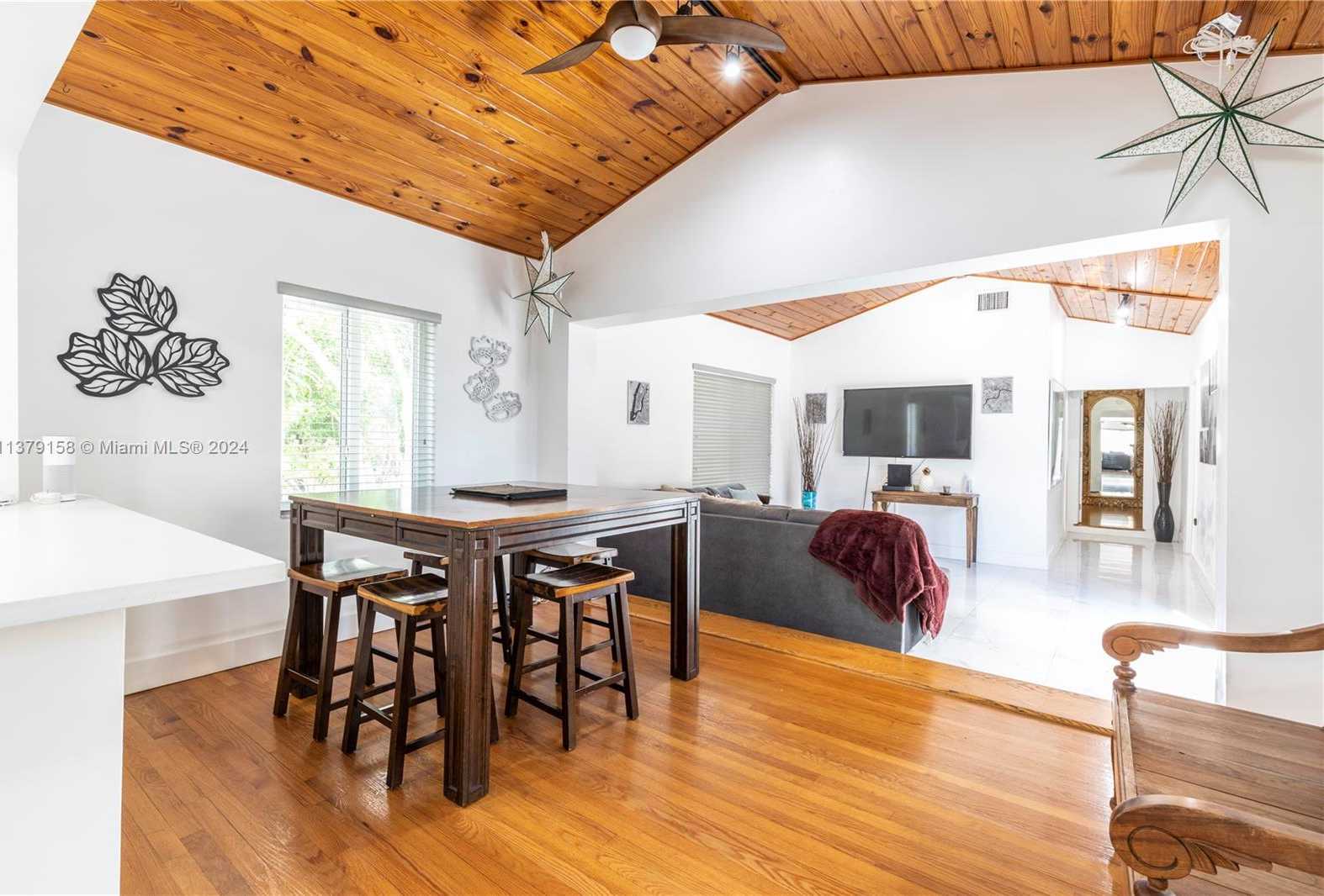 Small Image of 753 NORTH EAST 81ST ST, Miami Number 43