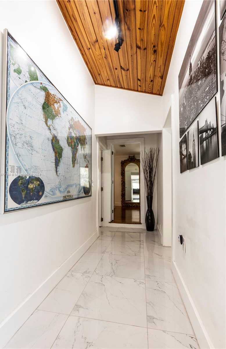 Small Image of 753 NORTH EAST 81ST ST, Miami Number 48