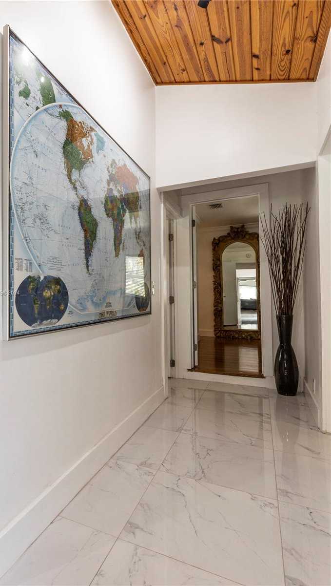 Small Image of 753 NORTH EAST 81ST ST, Miami Number 49