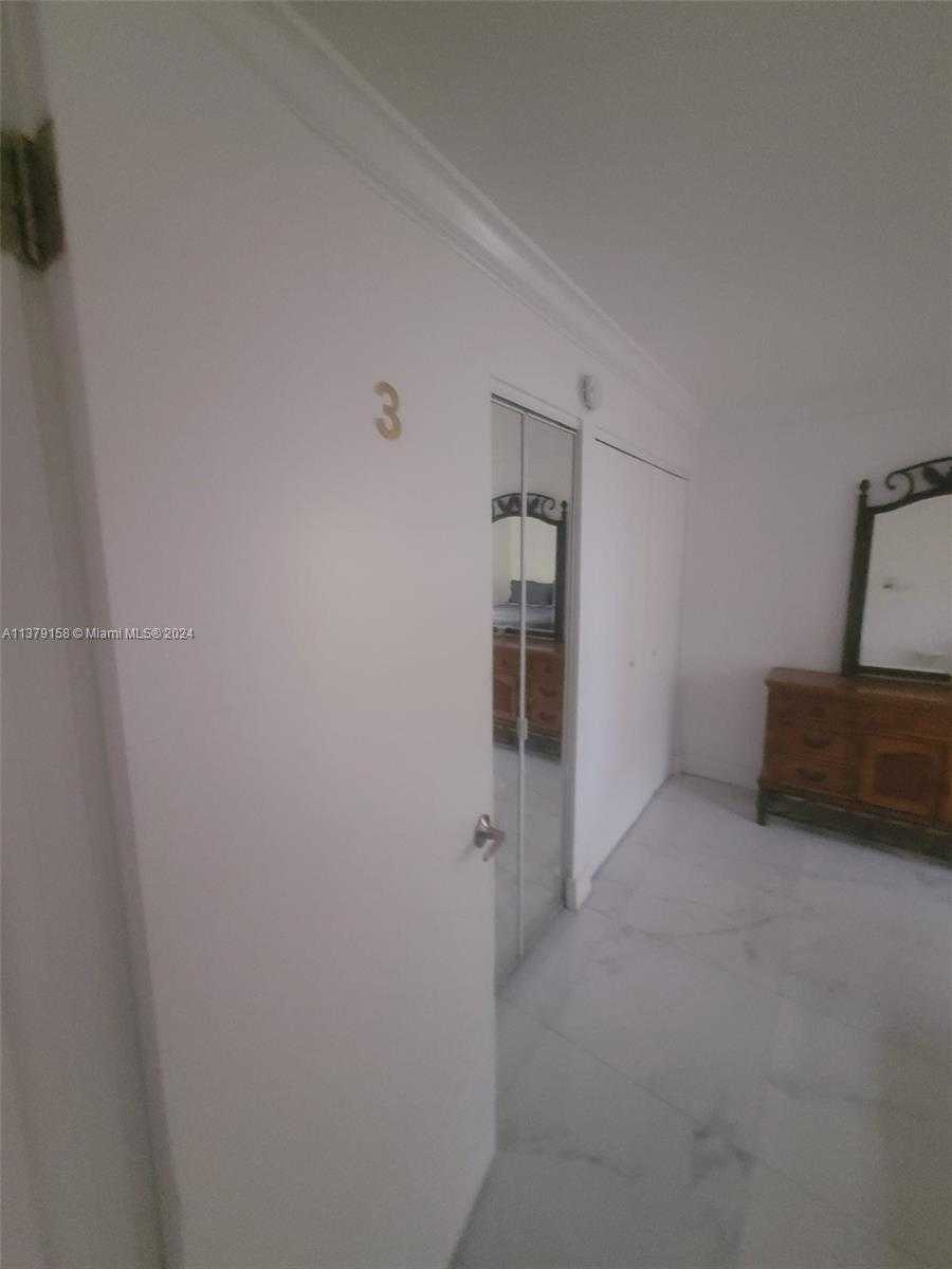 Small Image of 753 NORTH EAST 81ST ST, Miami Number 56