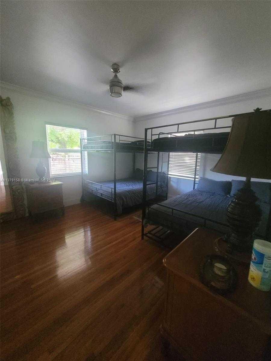 Small Image of 753 NORTH EAST 81ST ST, Miami Number 64