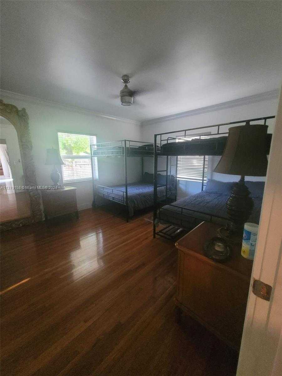 Small Image of 753 NORTH EAST 81ST ST, Miami Number 65