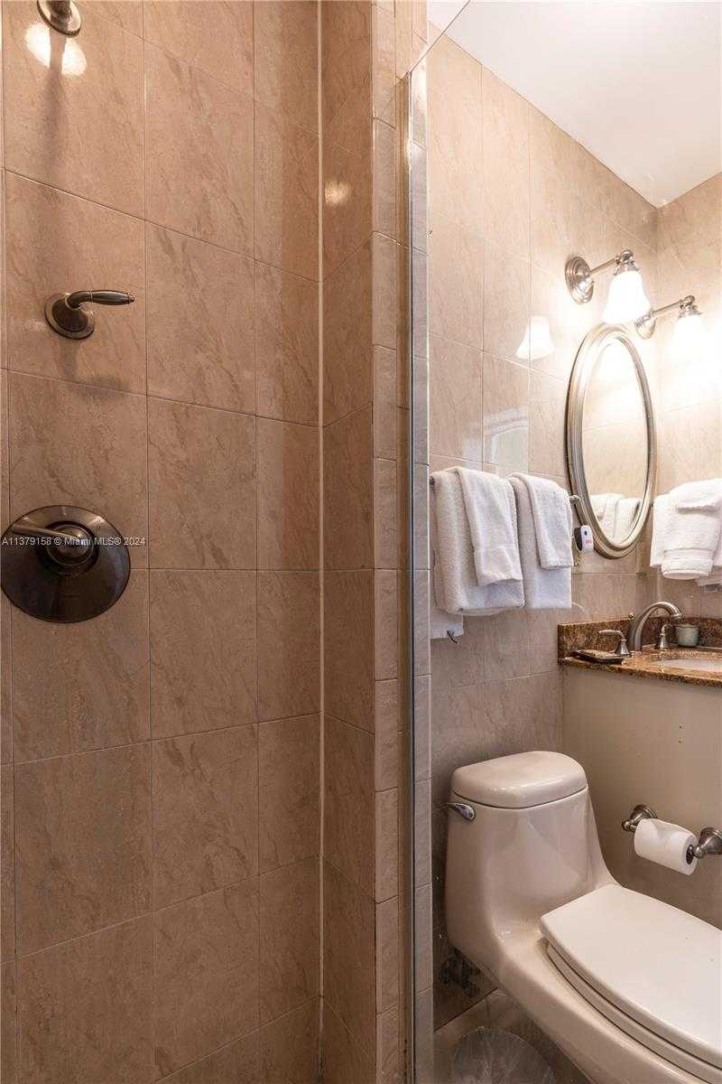 Small Image of 753 NORTH EAST 81ST ST, Miami Number 68