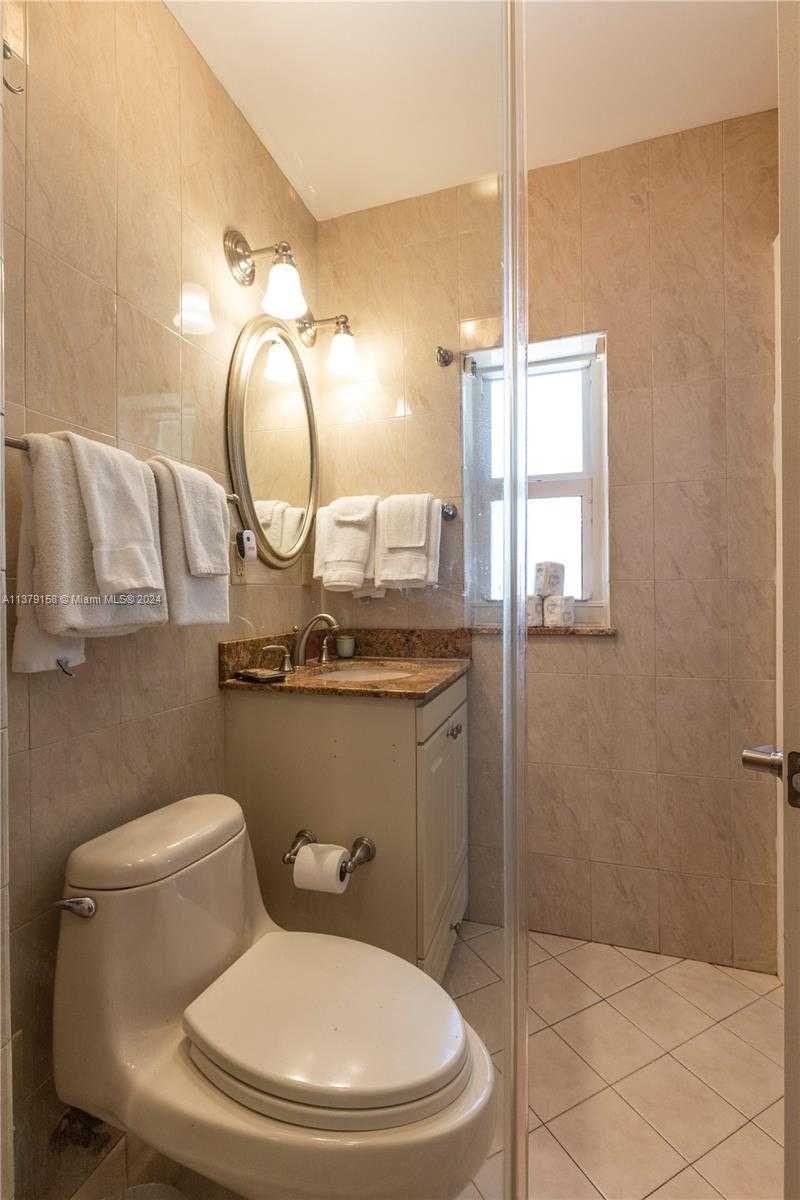 Small Image of 753 NORTH EAST 81ST ST, Miami Number 69