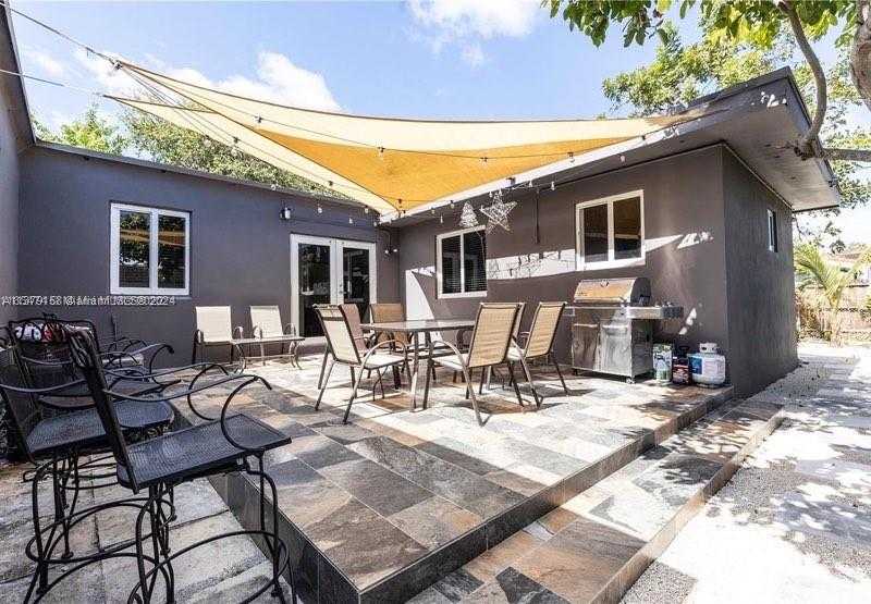Small Image of 753 NORTH EAST 81ST ST, Miami Number 79
