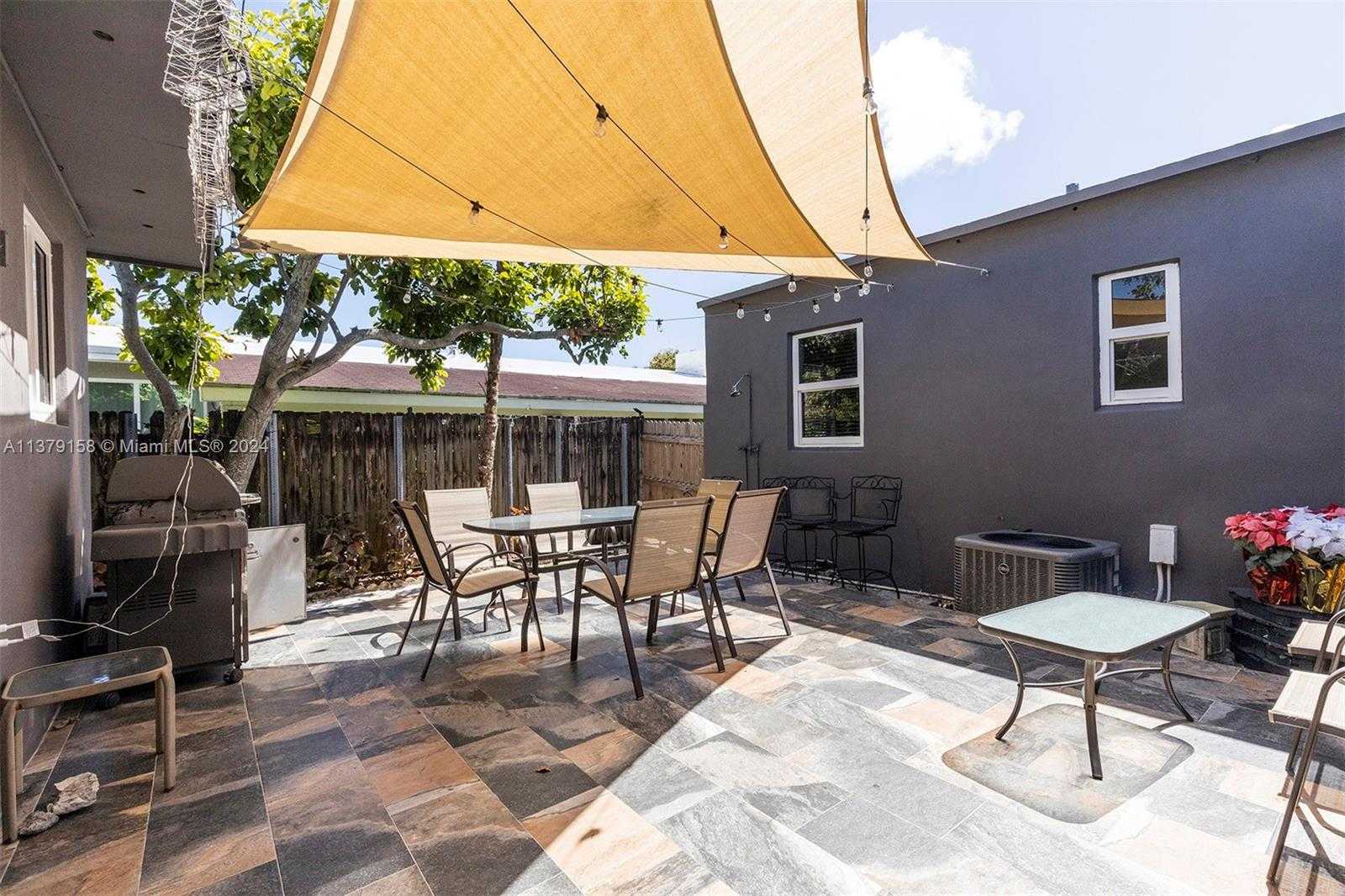 Small Image of 753 NORTH EAST 81ST ST, Miami Number 82