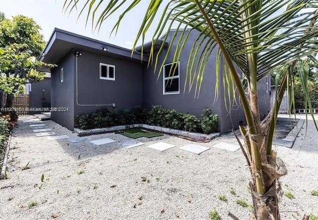Small Image of 753 NORTH EAST 81ST ST, Miami Number 87