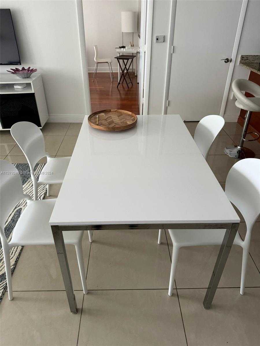 Small Image of 1830 SOUTH OCEAN DR #2010, Hallandale Beach Number 12