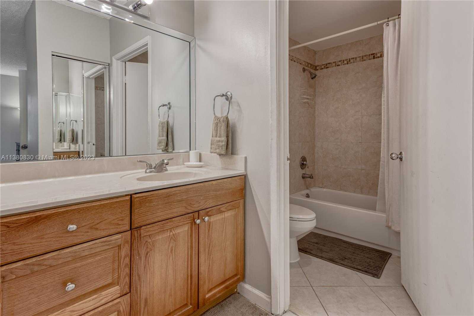 Small Image of 19655 EAST COUNTRY CLUB DR #6108, Aventura Number 8