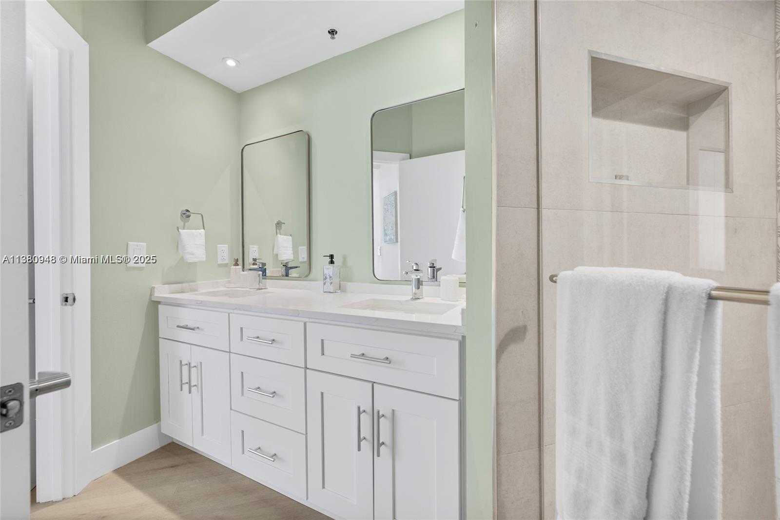 Small Image of 3255 NORTH EAST 184TH #12310, Aventura Number 22