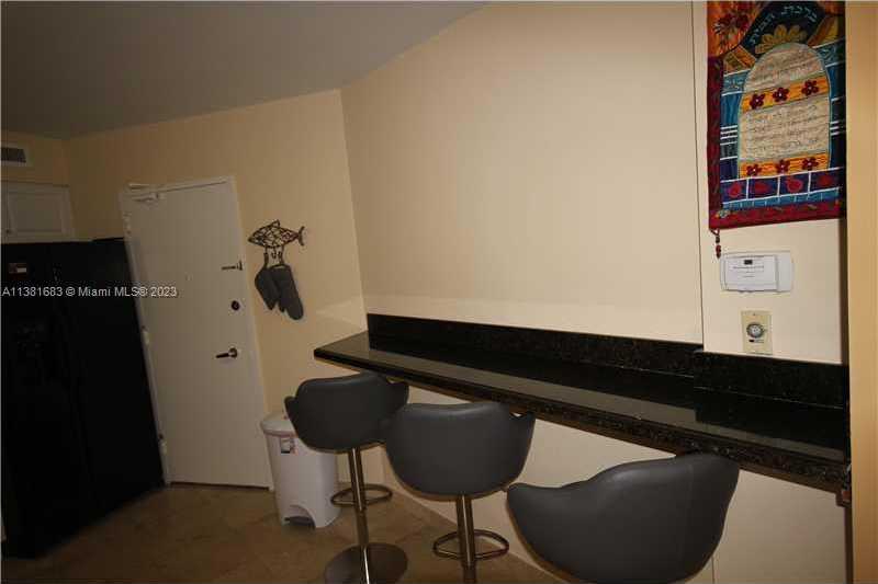 Small Image of 5161 Collins Ave, Miami Beach, FL 33140, USA Number 14