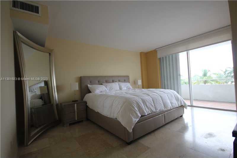 Small Image of 5161 Collins Ave, Miami Beach, FL 33140, USA Number 16