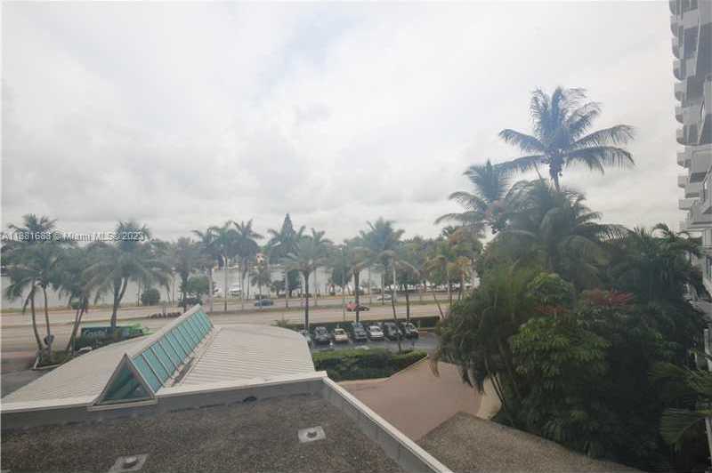 Small Image of 5161 Collins Ave, Miami Beach, FL 33140, USA Number 29
