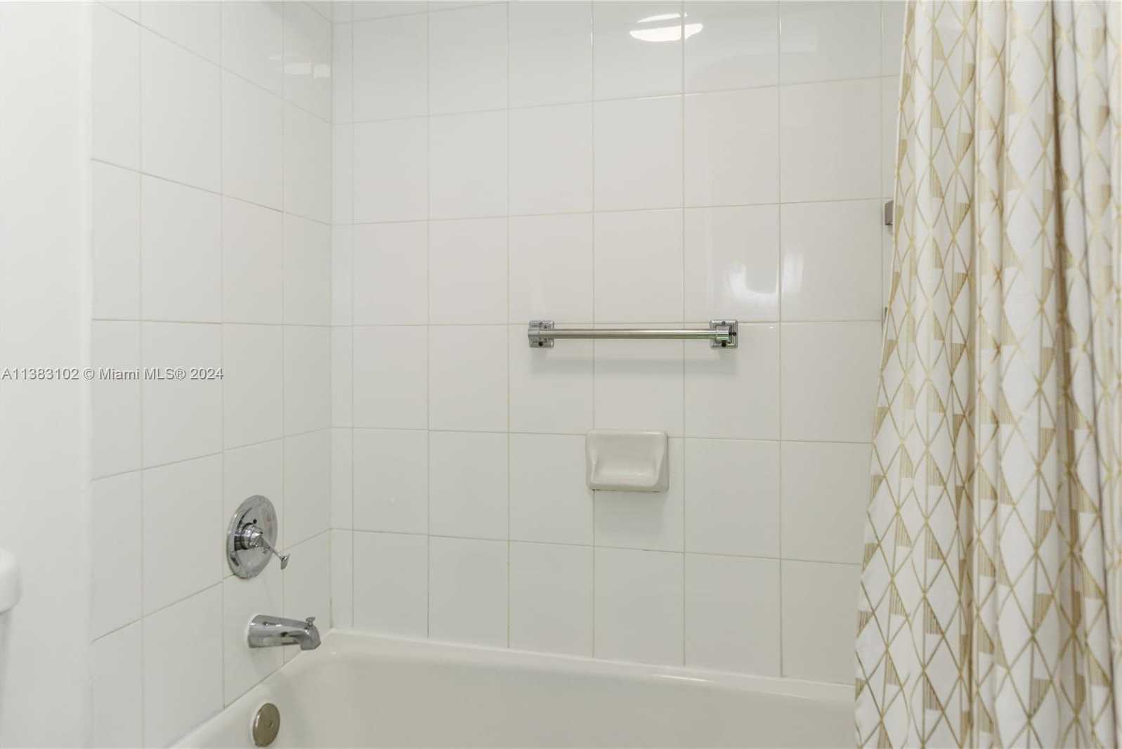 Small Image of 100 LINCOLN RD #306, Miami Beach Number 11