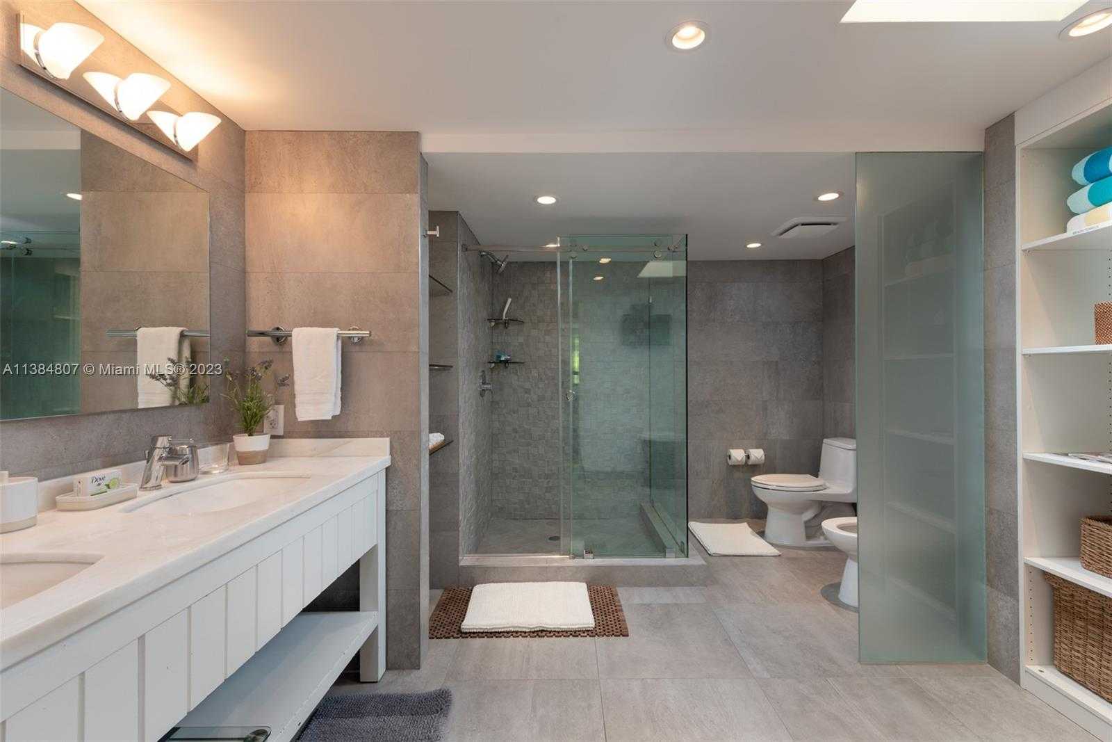 Small Image of 121 CRANDON BLVD #463, Key Biscayne Number 10