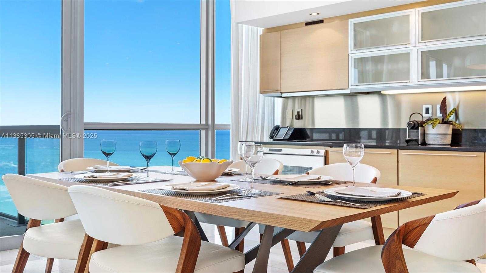 Small Image of 101 20TH ST #3903, Miami Beach Number 11