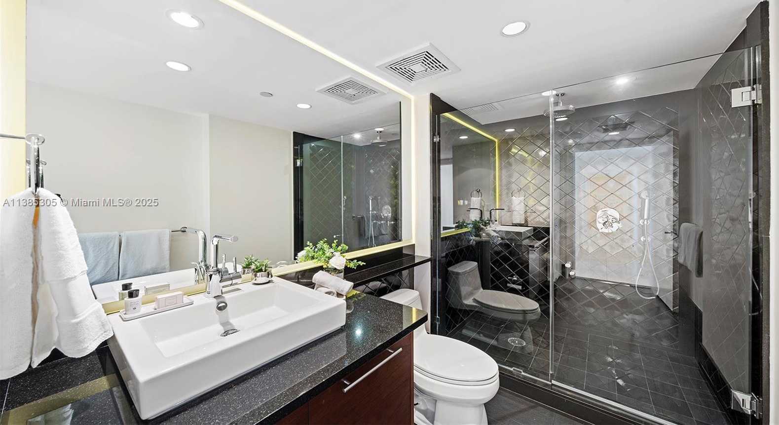 Small Image of 101 20TH ST #3903, Miami Beach Number 26