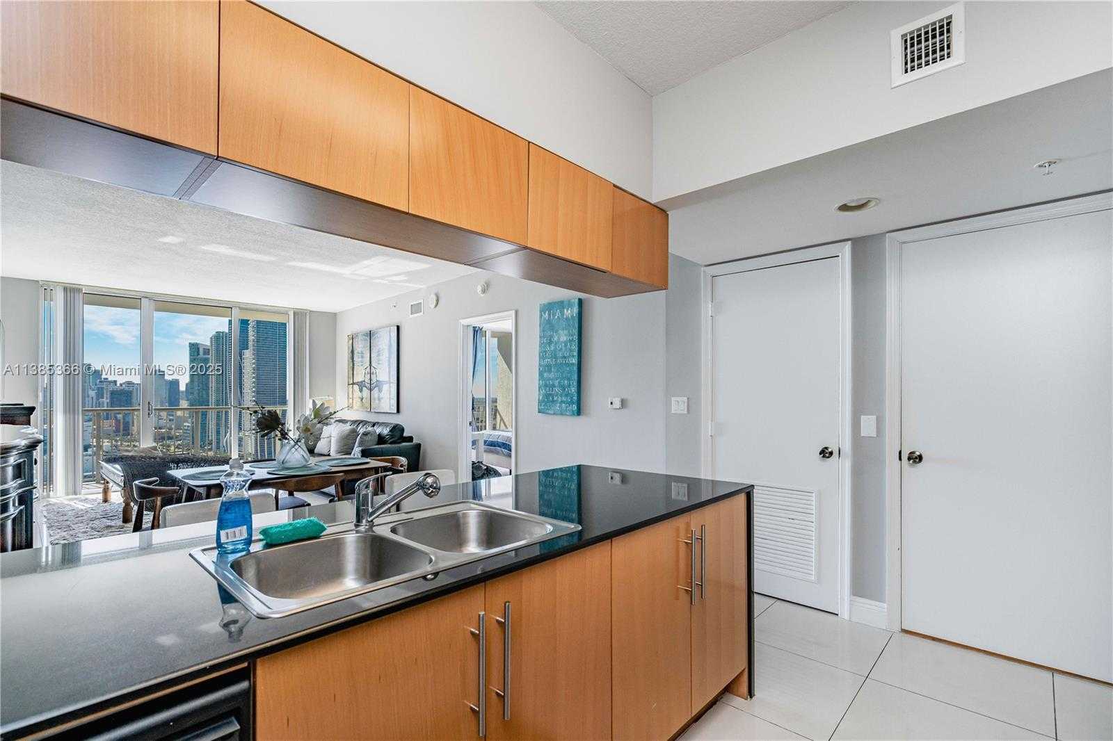 Small Image of 1750 NORTH BAYSHORE DR #3410, Miami Number 11