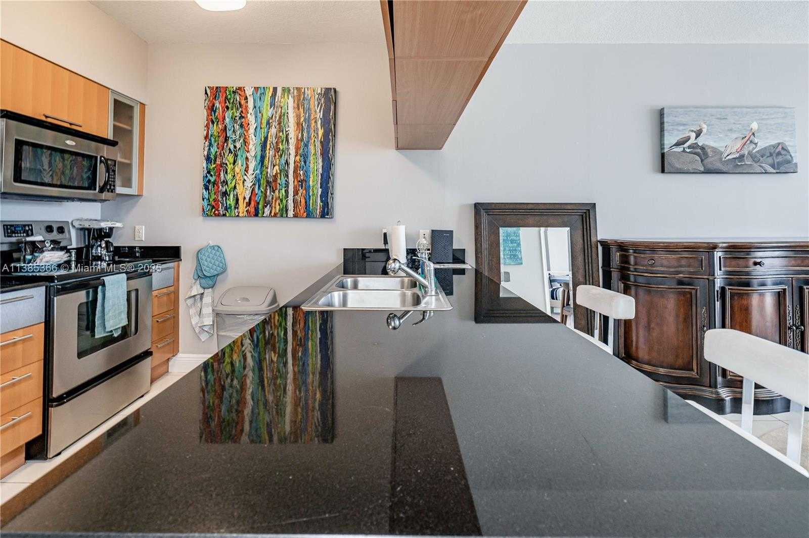 Small Image of 1750 NORTH BAYSHORE DR #3410, Miami Number 13