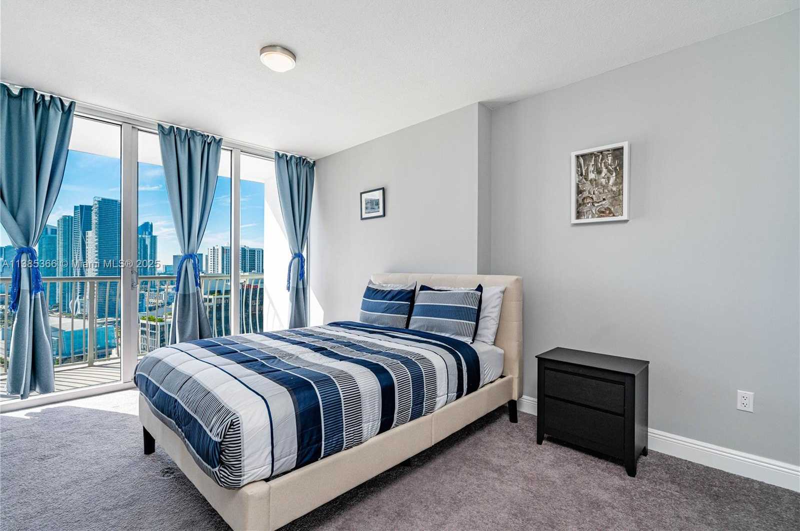 Small Image of 1750 NORTH BAYSHORE DR #3410, Miami Number 15