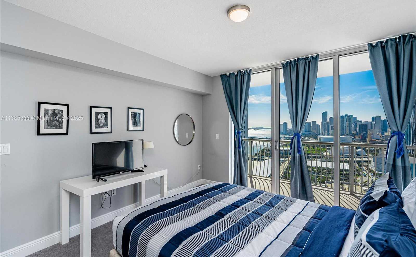 Small Image of 1750 NORTH BAYSHORE DR #3410, Miami Number 16