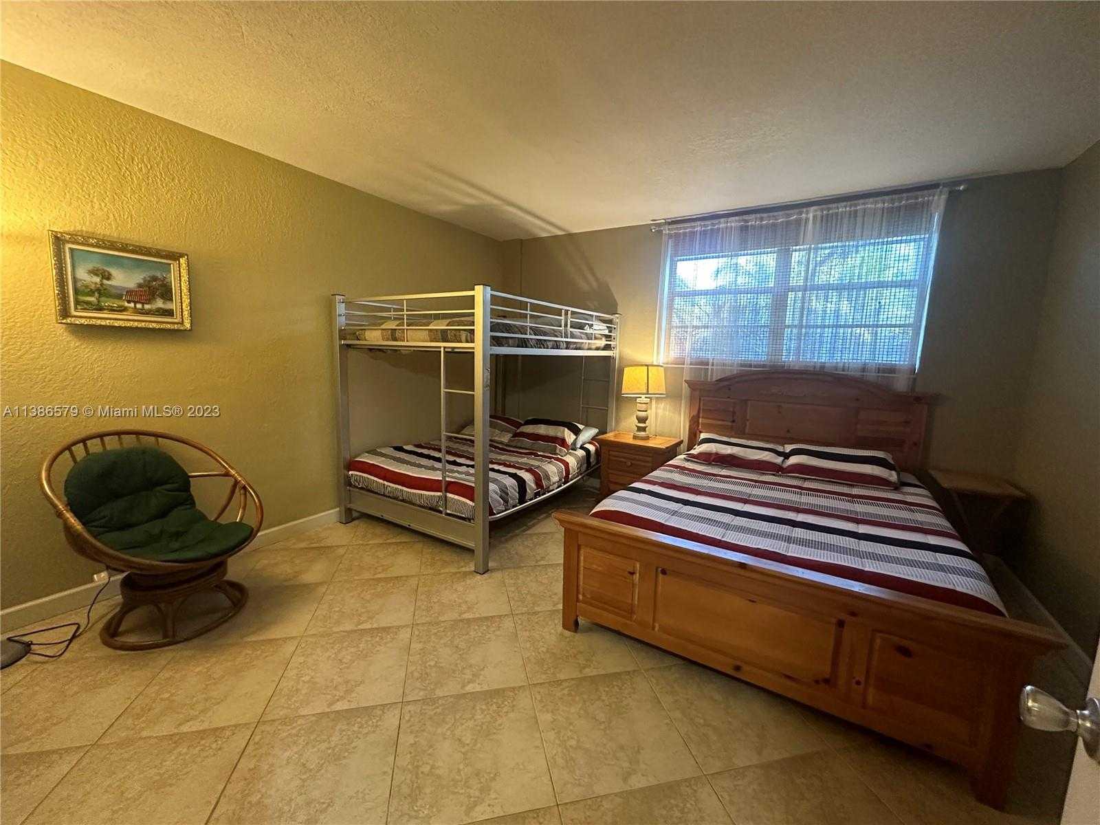 Small Image of 3801 SOUTH OCEAN DR #2J, Hollywood Number 9