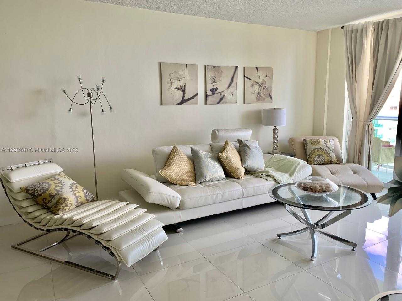 Small Image of 3901 #10Z, Hollywood Number 5