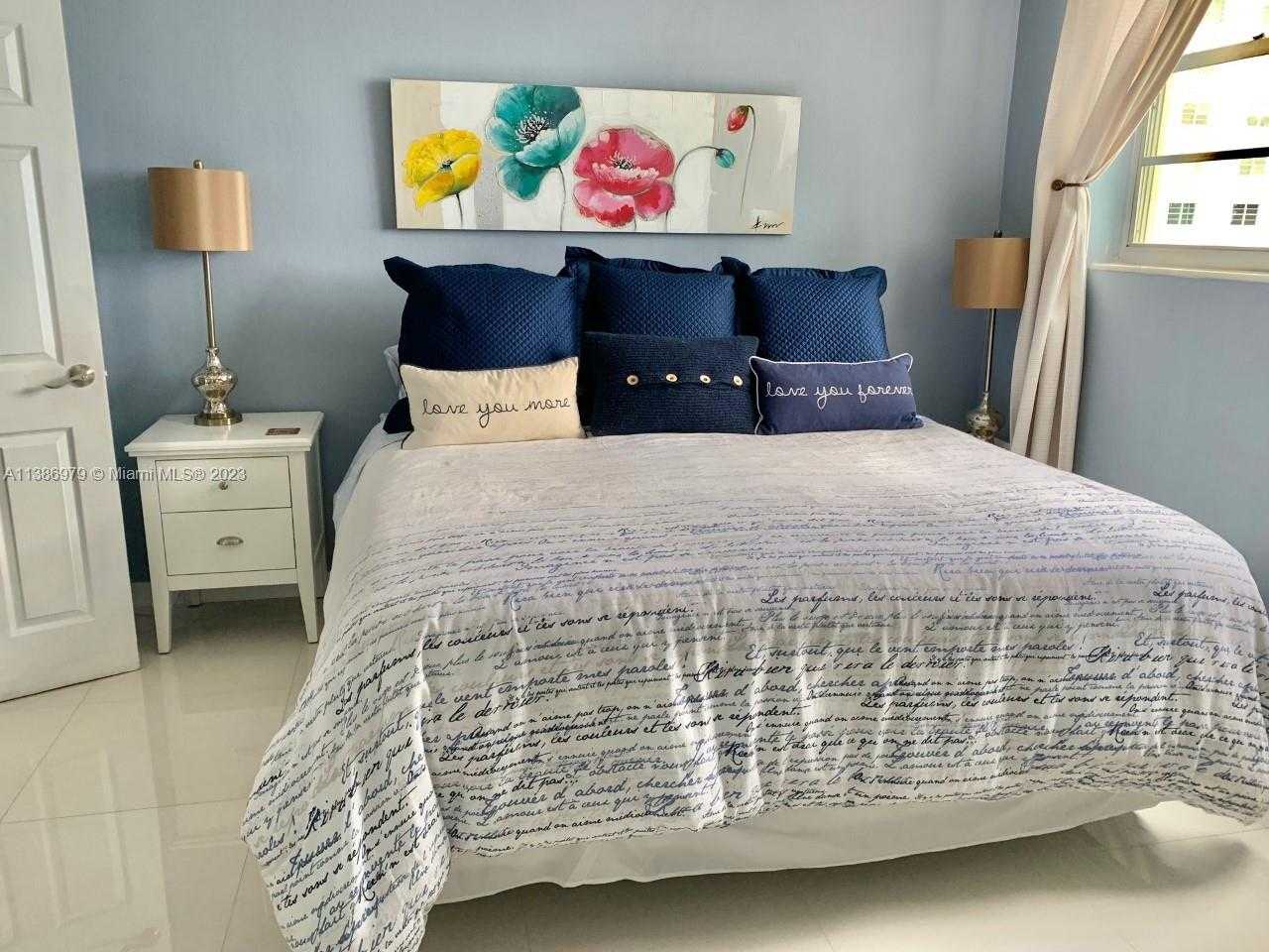 Small Image of 3901 #10Z, Hollywood Number 7