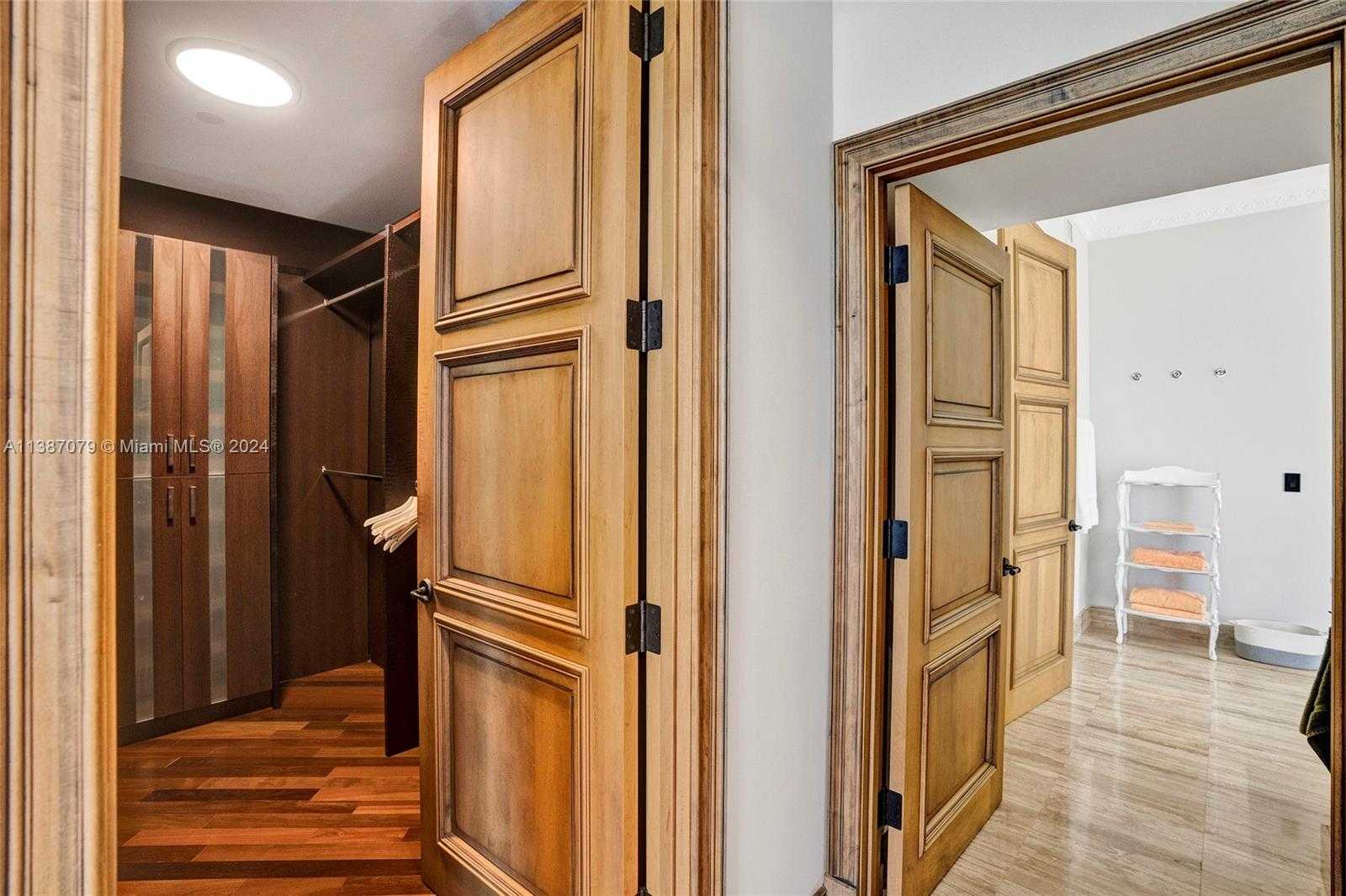 Small Image of 15901 COLLINS AVE #701, Sunny Isles Beach Number 6