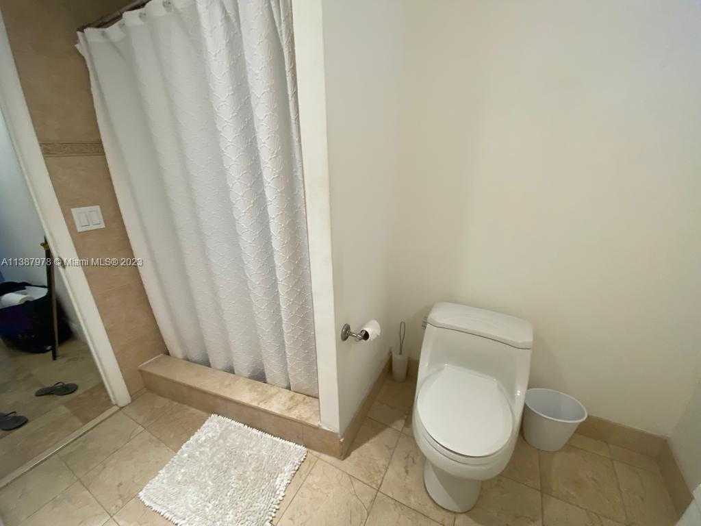 Small Image of 2101 SOUTH OCEAN DR #501, Hollywood Number 22