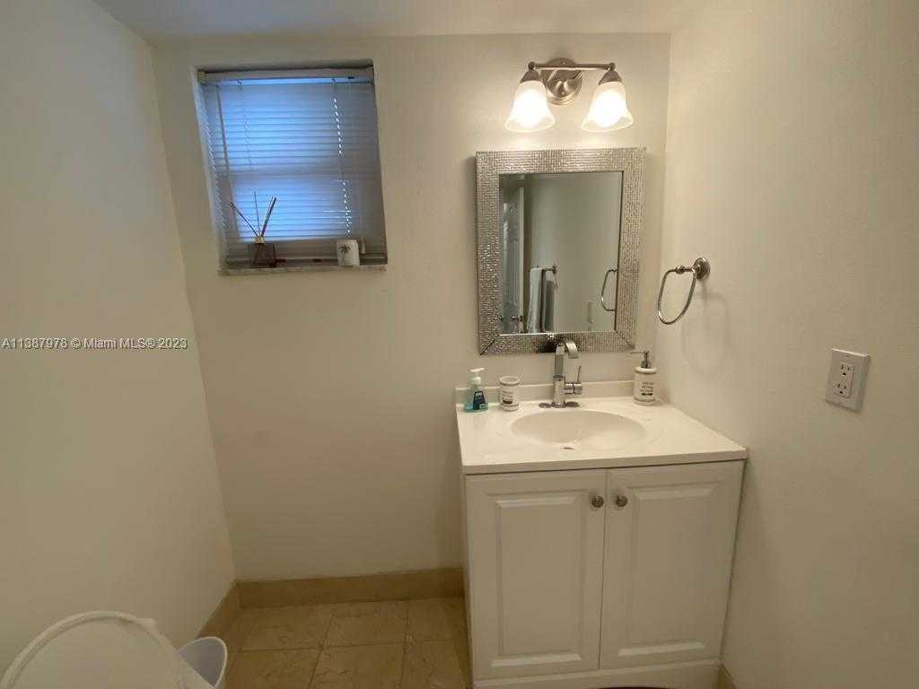 Small Image of 2101 SOUTH OCEAN DR #501, Hollywood Number 23