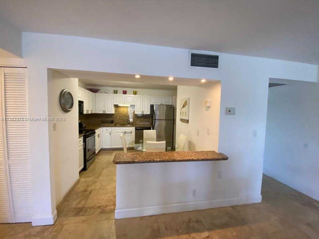 Small Image of 2101 SOUTH OCEAN DR #501, Hollywood Number 9