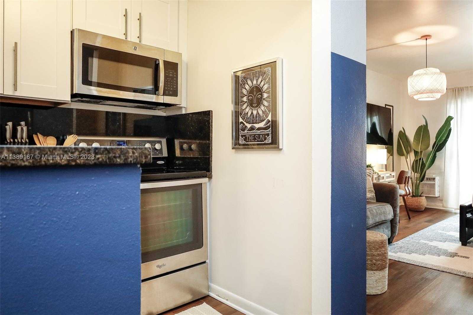 Small Image of 7904 WEST DR #812, North Bay Village Number 10