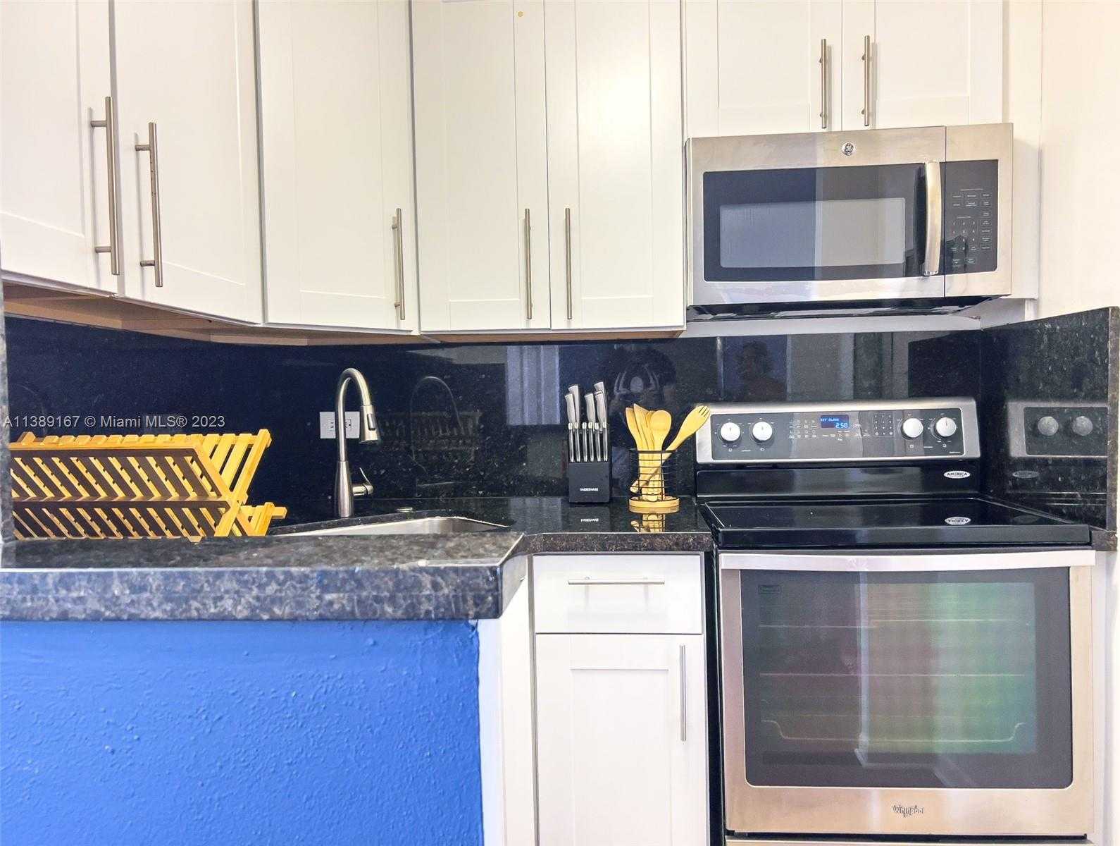 Small Image of 7904 WEST DR #812, North Bay Village Number 13