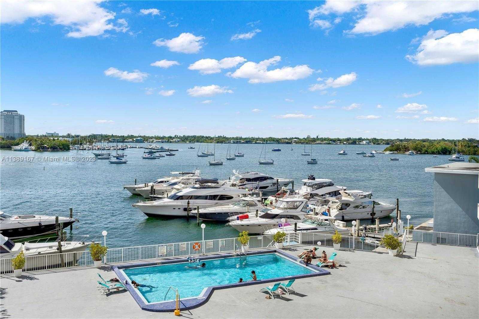 Small Image of 7904 WEST DR #812, North Bay Village Number 22