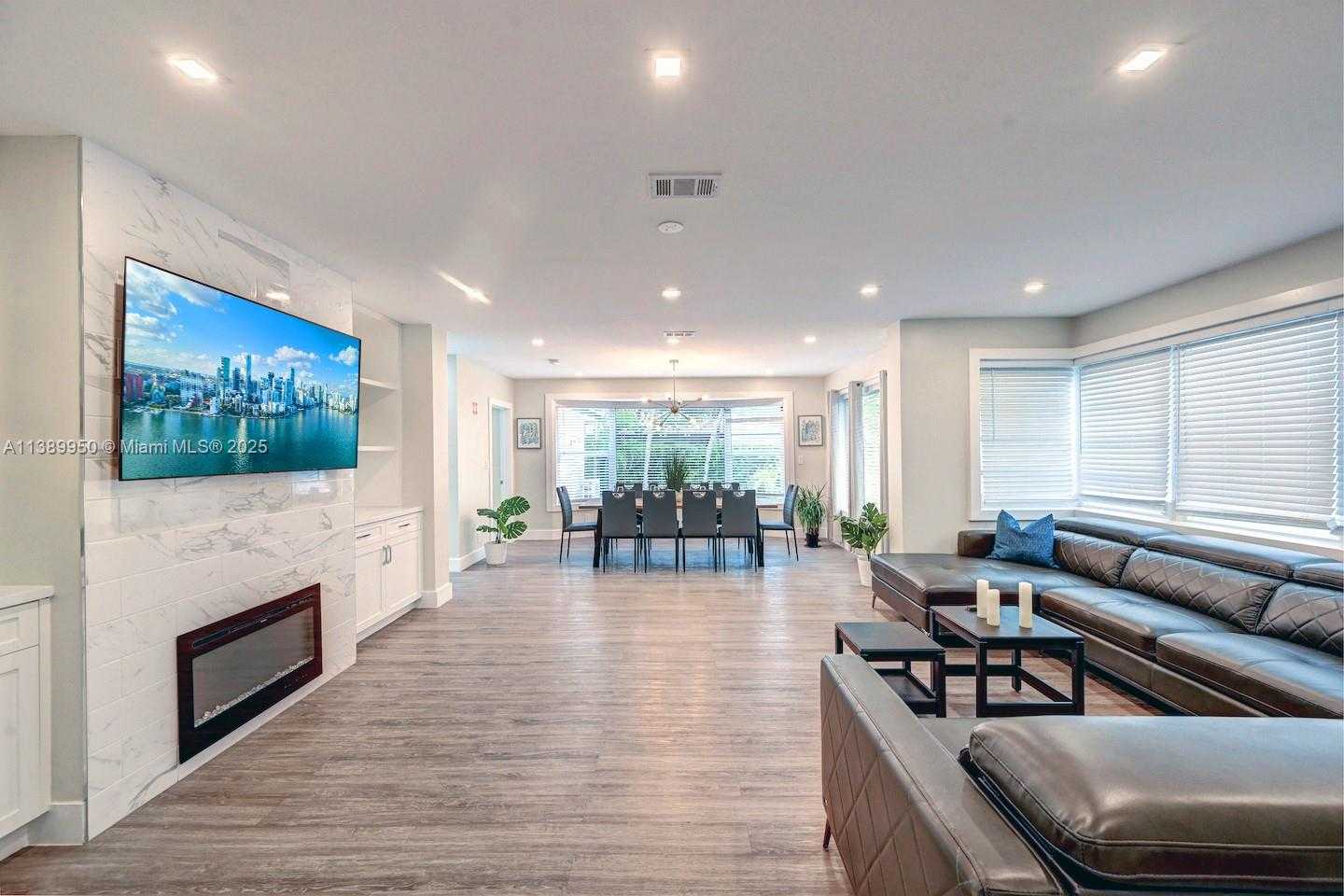 Small Image of 801 HARRISON ST, Hollywood Number 16