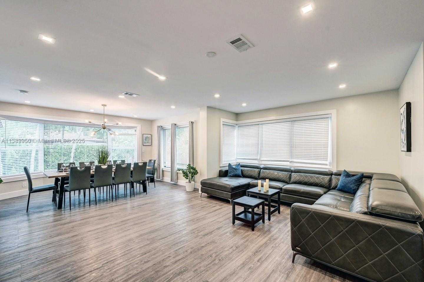 Small Image of 801 HARRISON ST, Hollywood Number 17