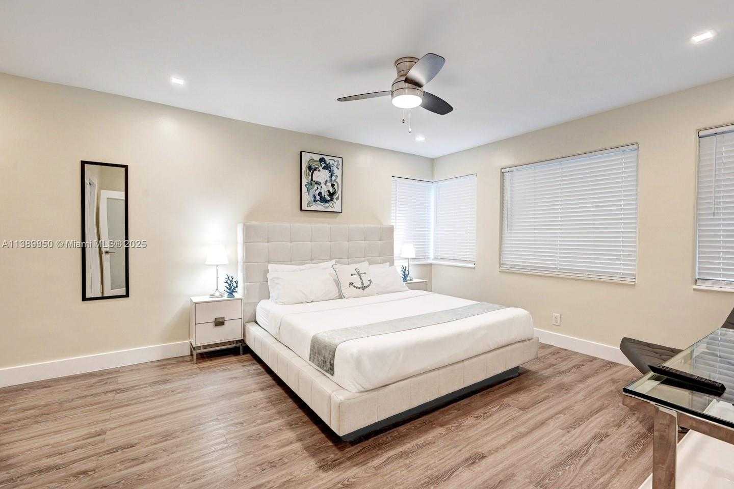 Small Image of 801 HARRISON ST, Hollywood Number 25