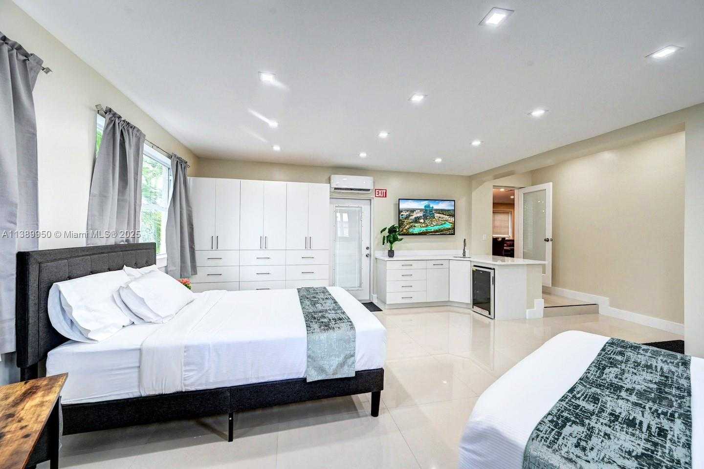 Small Image of 801 HARRISON ST, Hollywood Number 40