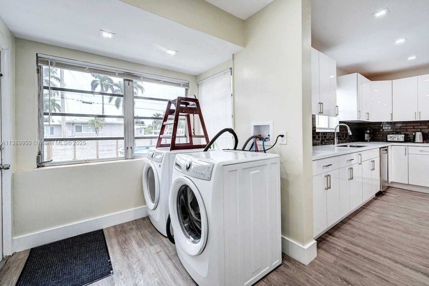 Small Image of 801 HARRISON ST, Hollywood Number 41