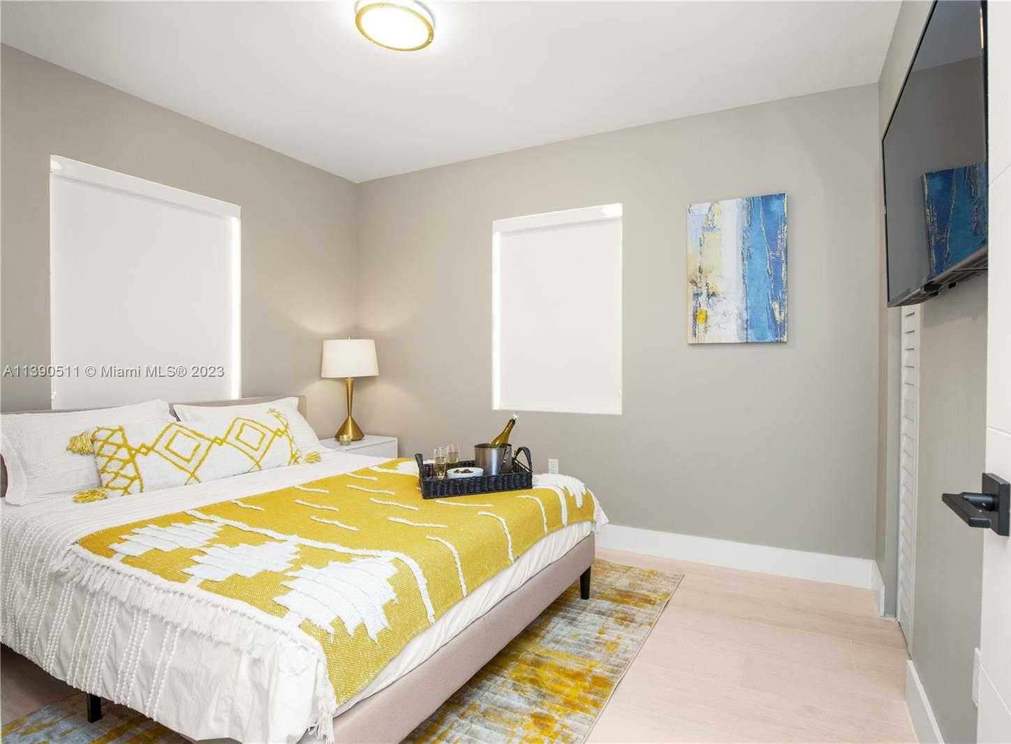 Small Image of 6428 SOUTH WEST 23RD ST #6428, Miami Number 13