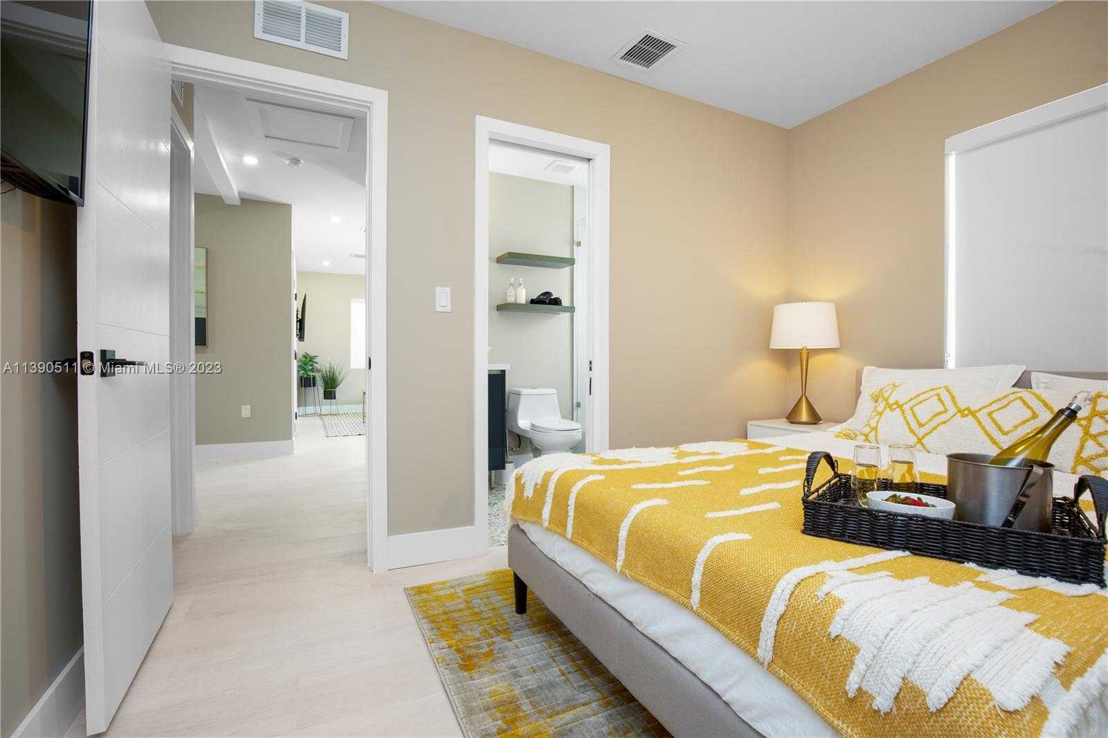 Small Image of 6428 SOUTH WEST 23RD ST #6428, Miami Number 16