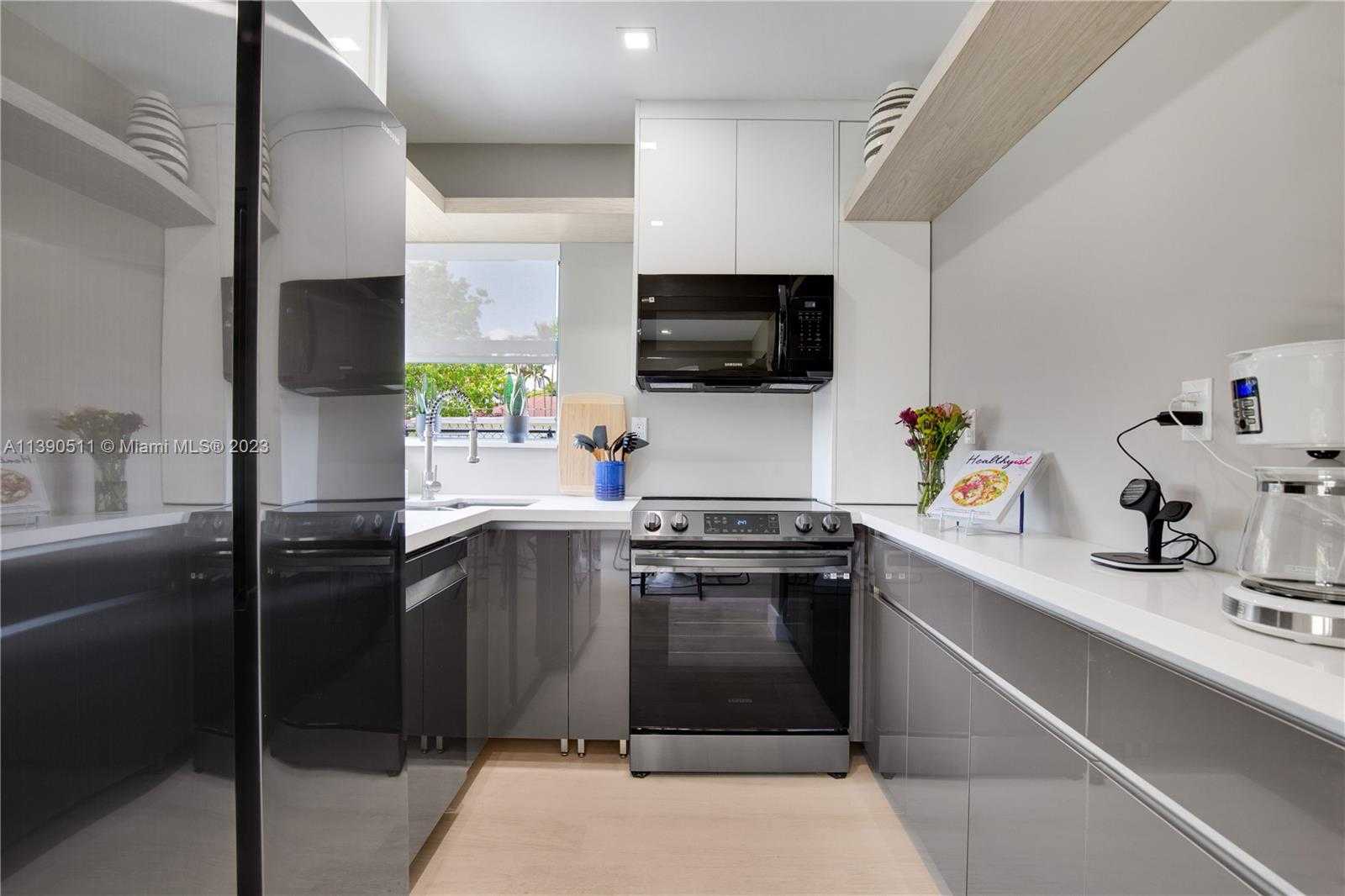 Small Image of 6428 SOUTH WEST 23RD ST #6428, Miami Number 24