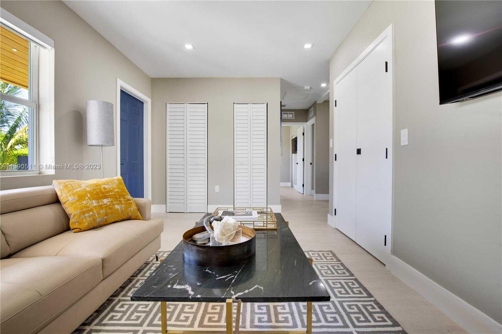 Small Image of 6428 SOUTH WEST 23RD ST #6428, Miami Number 4