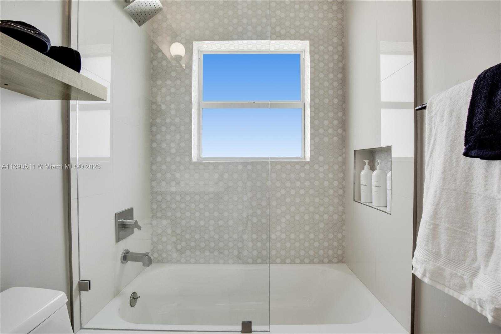 Small Image of 6428 SOUTH WEST 23RD ST #6428, Miami Number 7