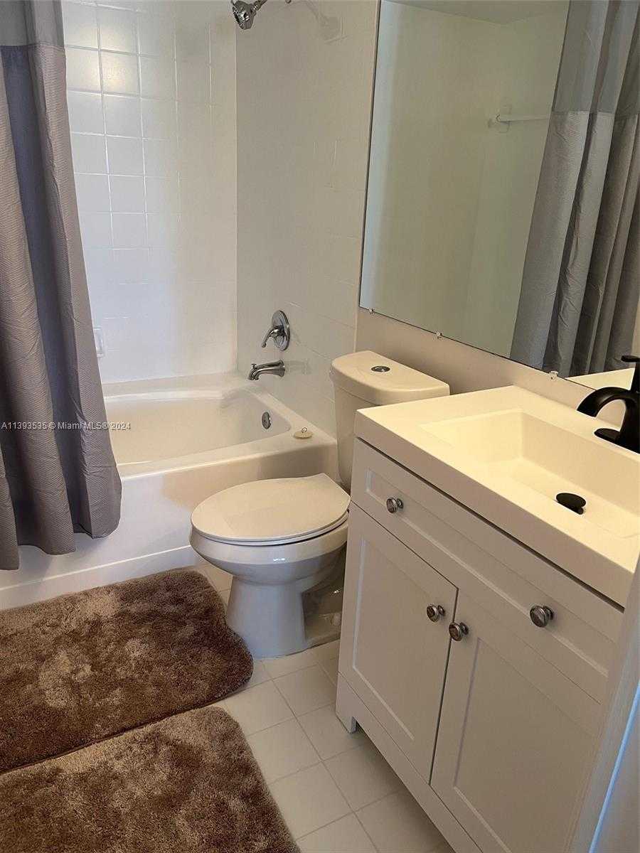 Small Image of 19501 EAST COUNTRY CLUB DR #9603, Aventura Number 3