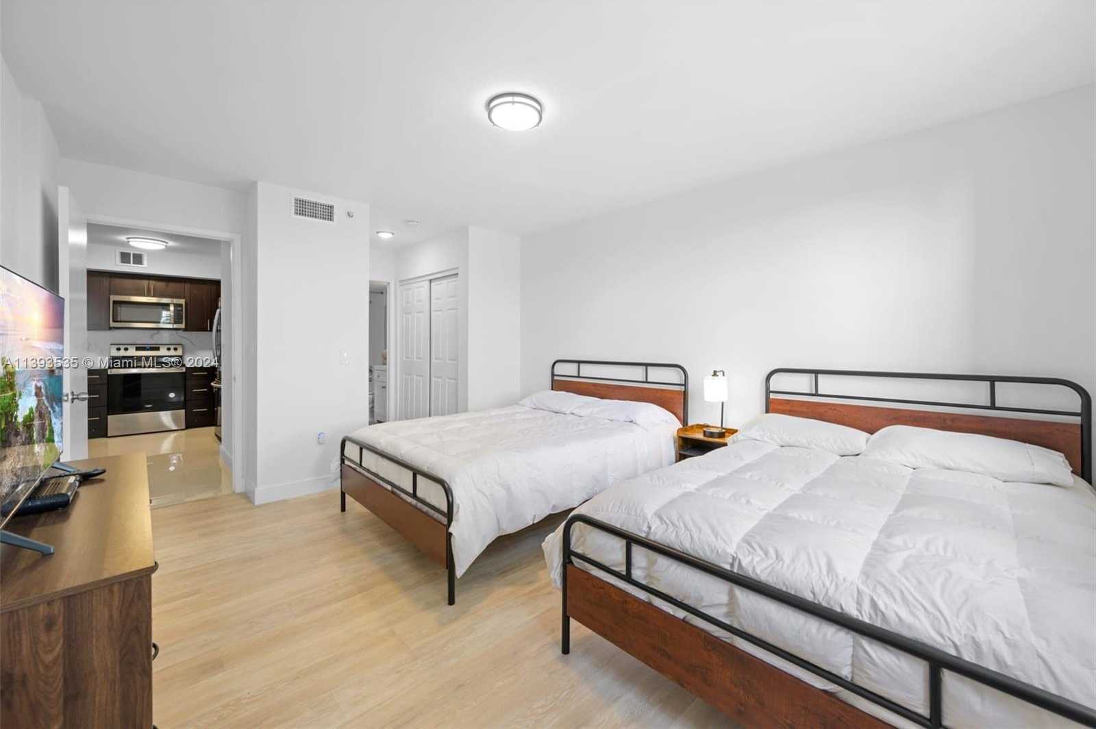 Small Image of 19501 EAST COUNTRY CLUB DR #9603, Aventura Number 36