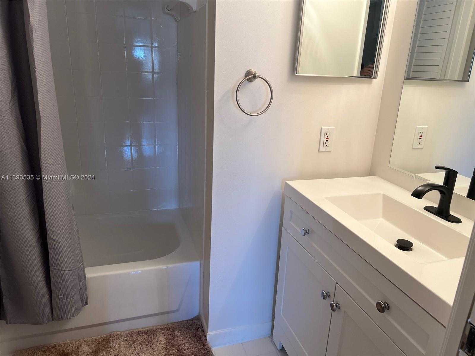 Small Image of 19501 EAST COUNTRY CLUB DR #9603, Aventura Number 7