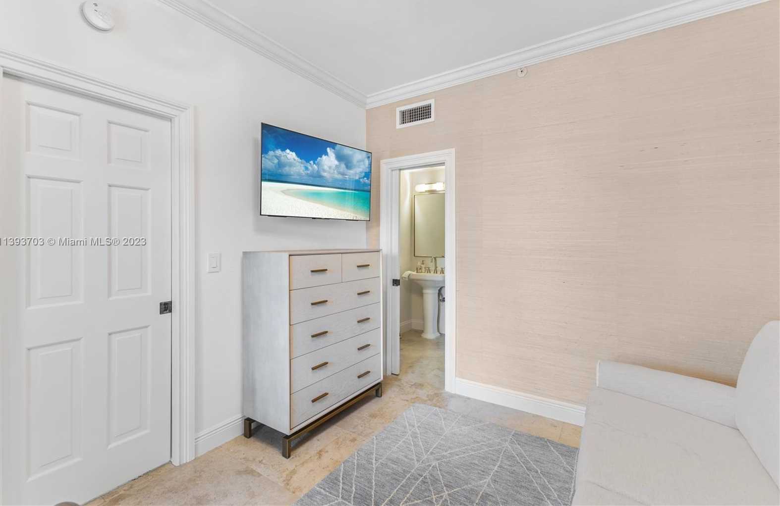 Small Image of 2436 FISHER ISLAND DR #5306, Miami Beach Number 31